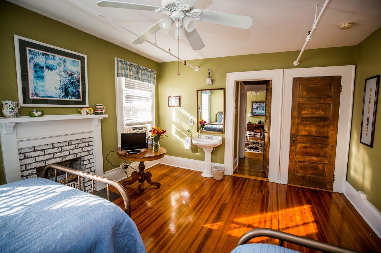 The Henderson Bed & Breakfast Hendersonville Ngoại thất bức ảnh