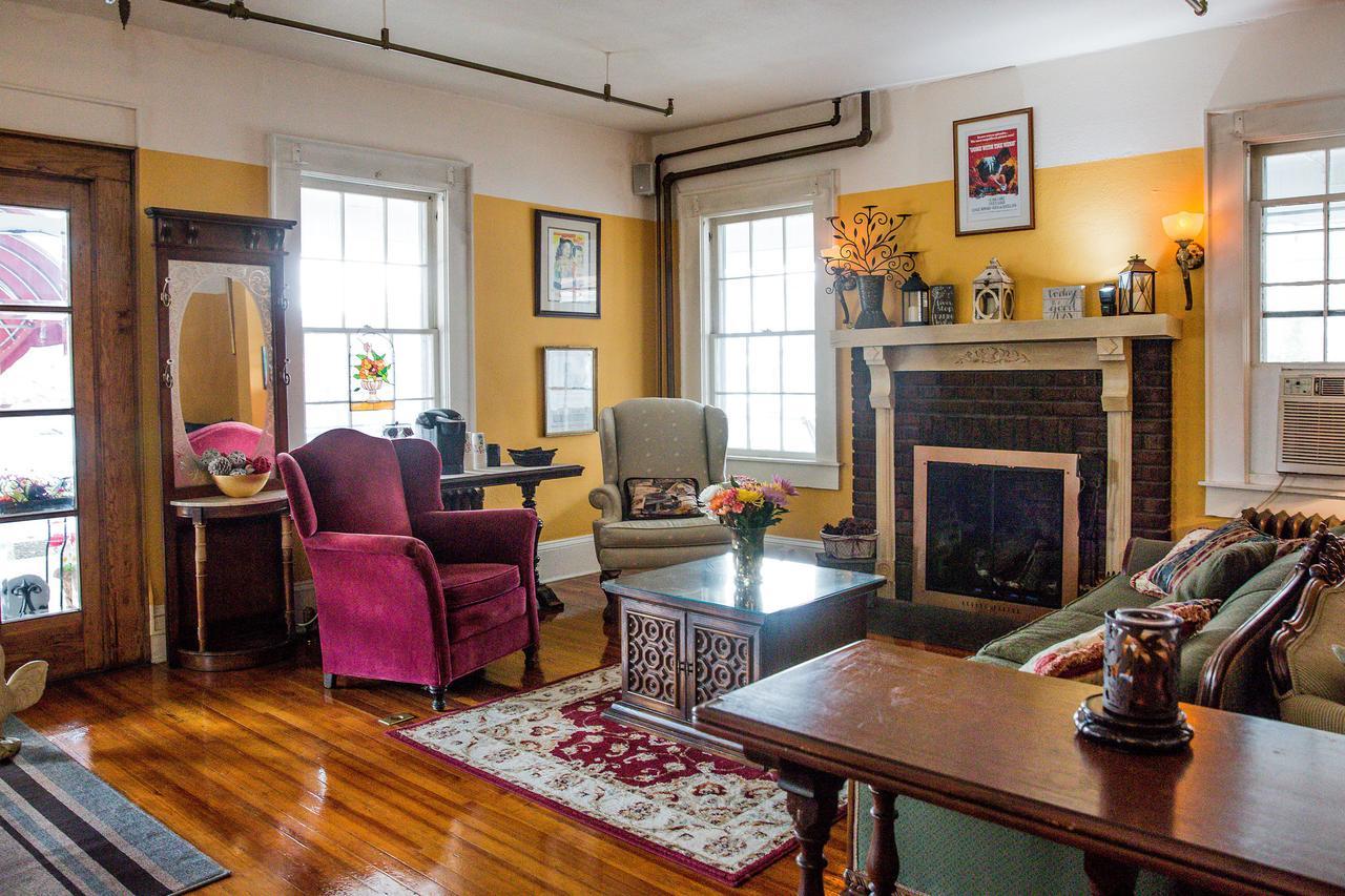 The Henderson Bed & Breakfast Hendersonville Ngoại thất bức ảnh