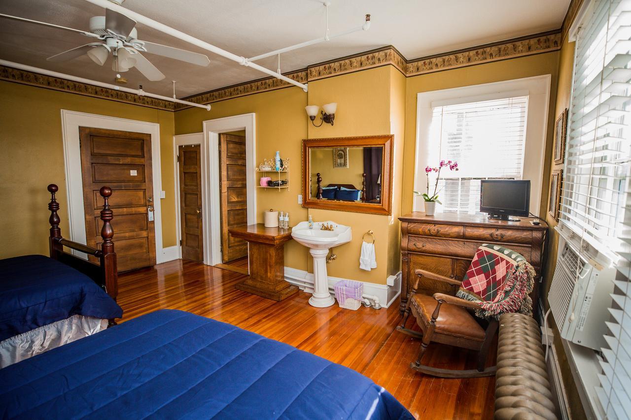 The Henderson Bed & Breakfast Hendersonville Ngoại thất bức ảnh